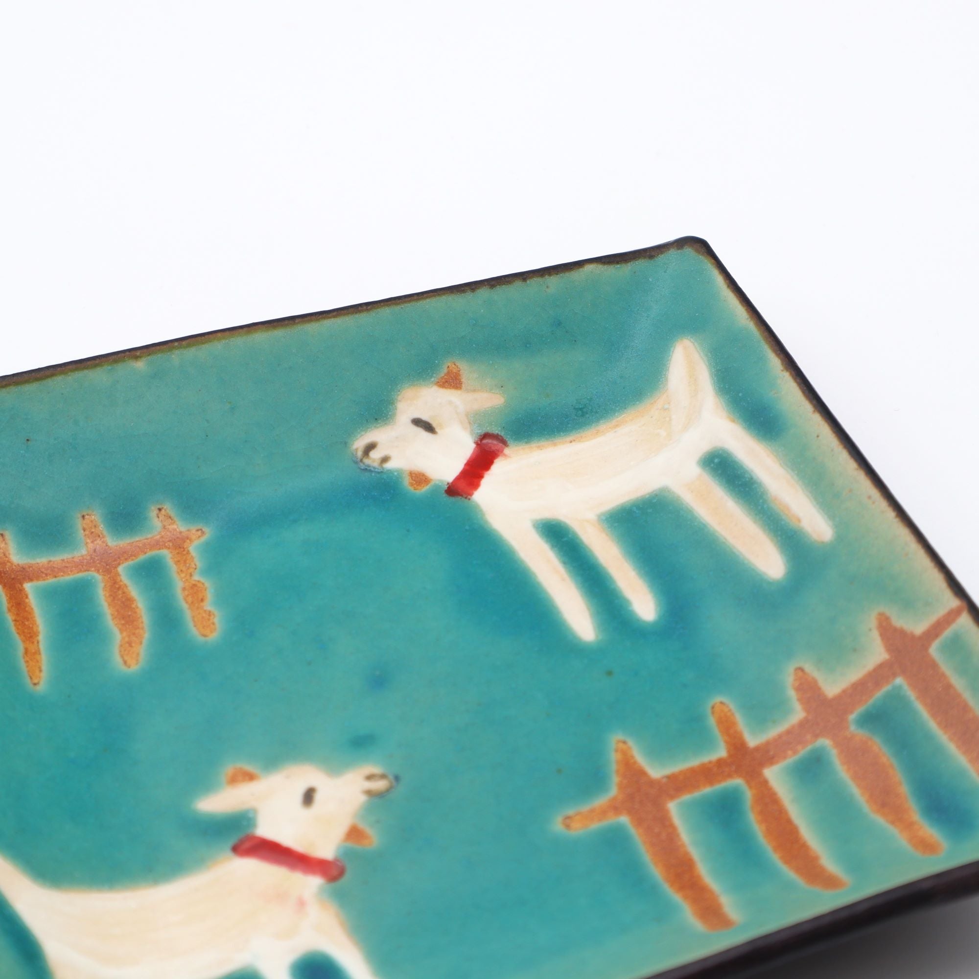 やちむん 角皿 ヤギ 青 – canosa