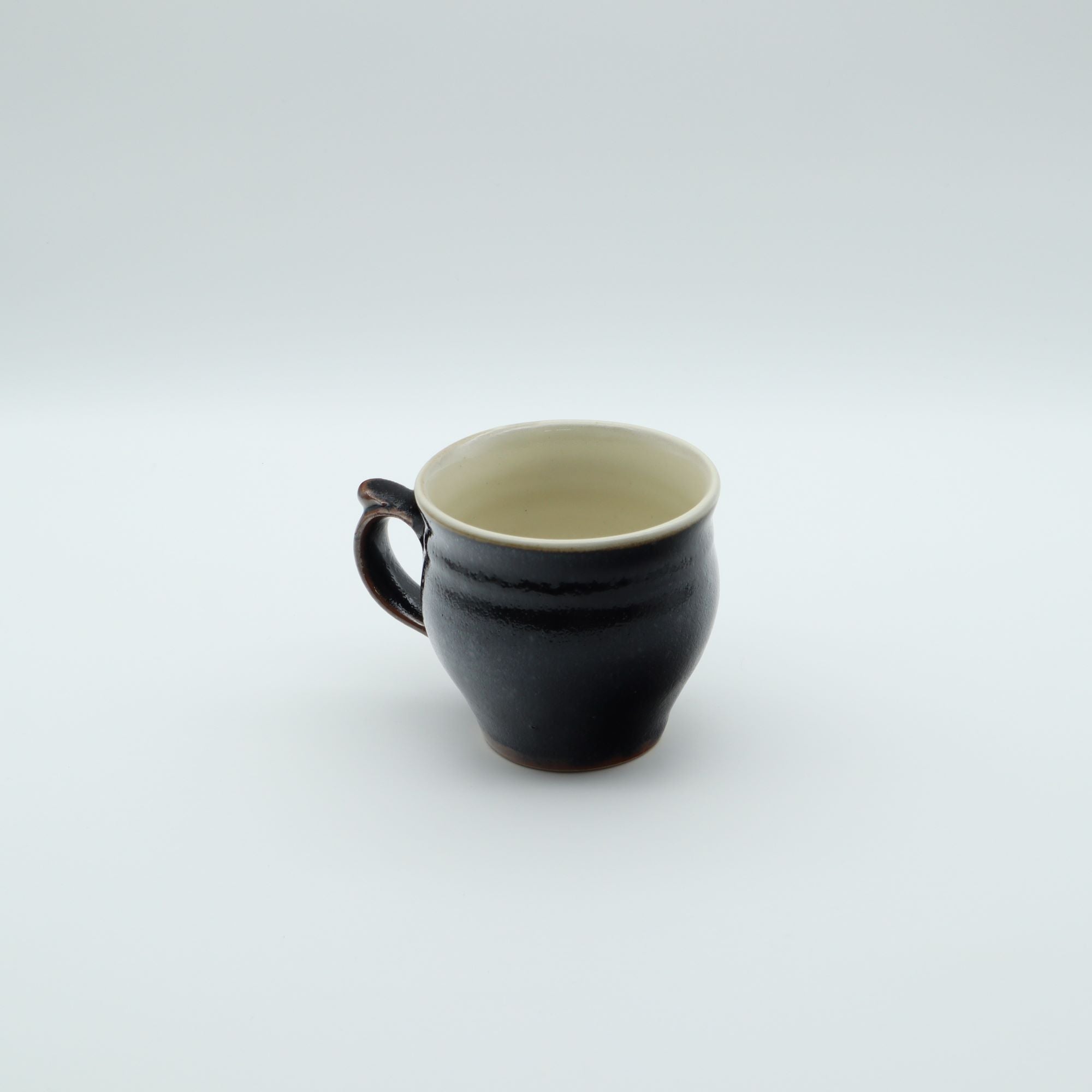 出西窯｜モーニングカップ 黒 - canosa オンラインショップ