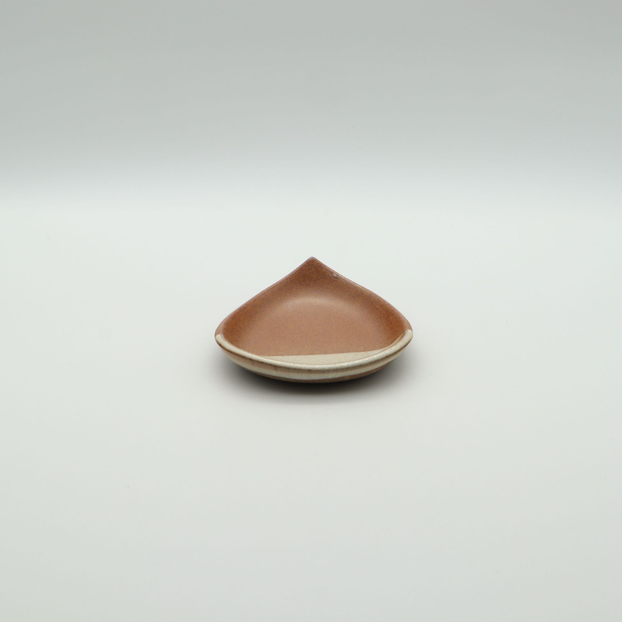 山形・平清水焼 七右エ門窯 栗小皿 黄 数量限定 – canosa