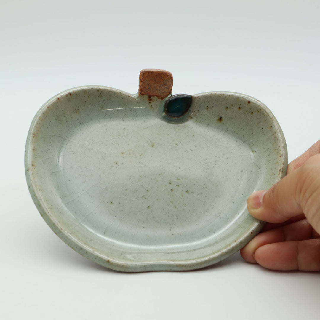 りんご小皿　青磁
