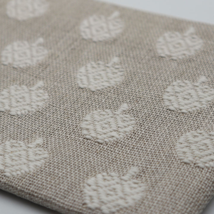 りんごポーチ　B　生成り