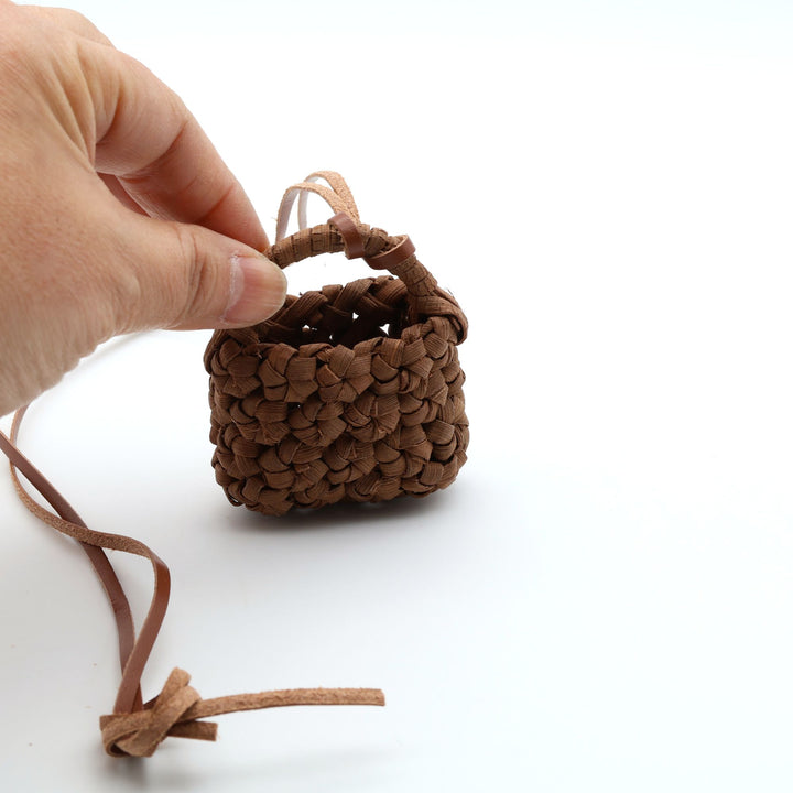 国産山葡萄　ミニかごペンダント