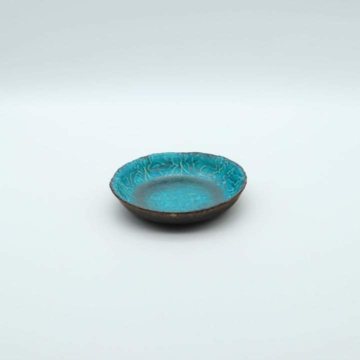 鹿紋青釉小皿　M21