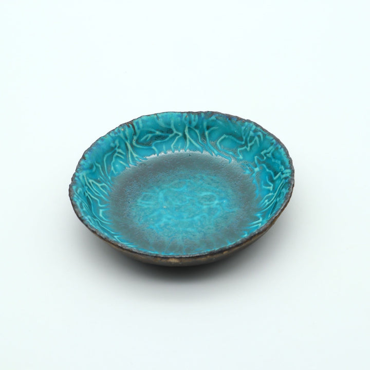 鹿紋青釉小皿　M21