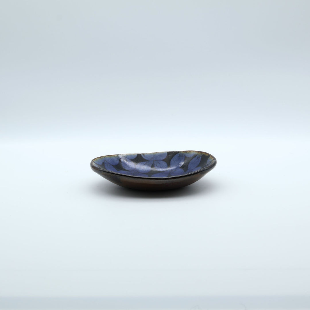 生楽陶苑のスリップウェア　青花小判皿　