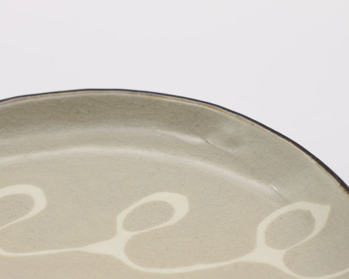 7寸平皿　ベージュくるくる模様　B