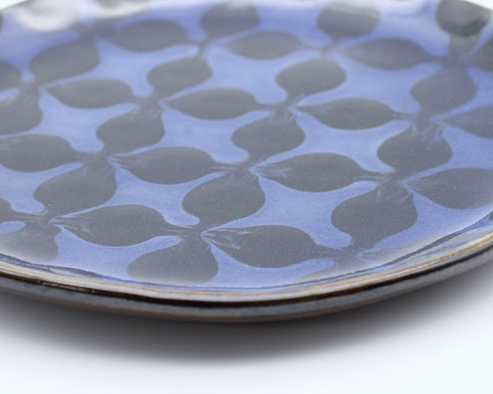 7寸平皿　黒花　E