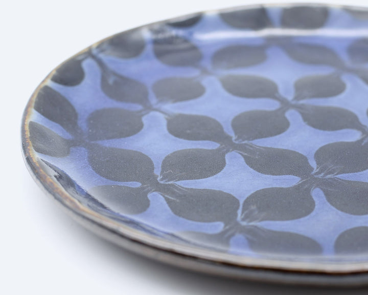 7寸平皿　黒花　E