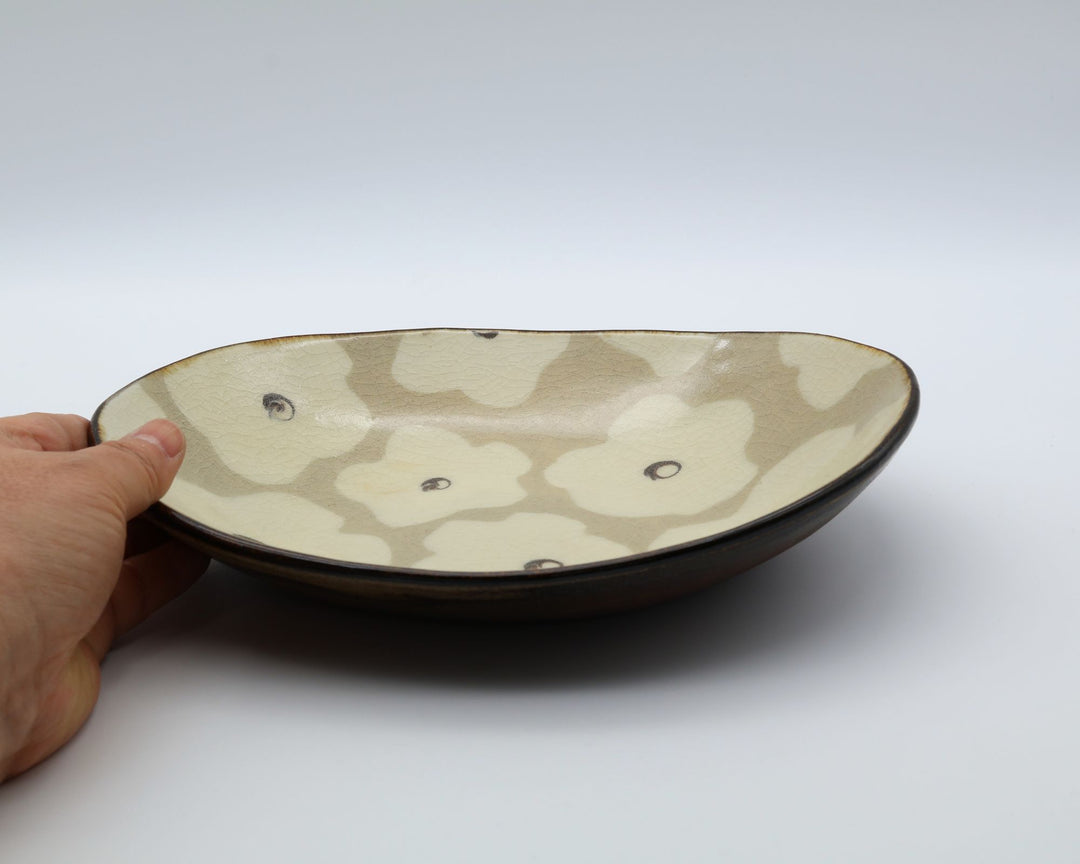 生楽陶苑のスリップウェア　カレー皿　白丸花