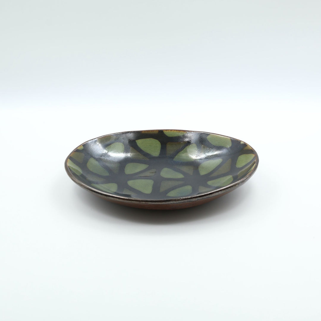生楽陶苑のスリップウェア　カレー皿　緑モザイク柄