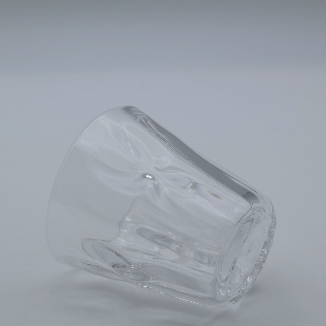 glass apartment 21g ichico 「リボンカップ」透明なガラスに立体的なリボン状の装飾があしらわれた琉球ガラスの美しいカップ。