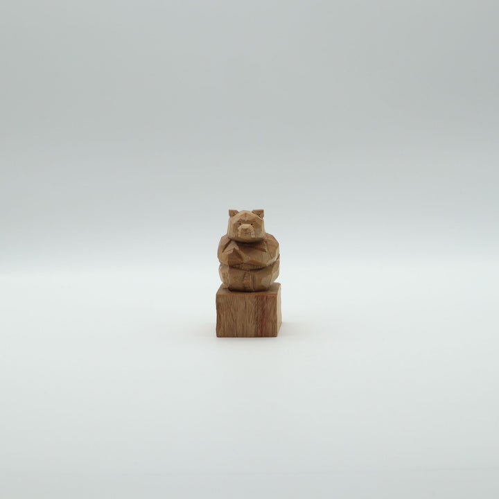 あぐらくま