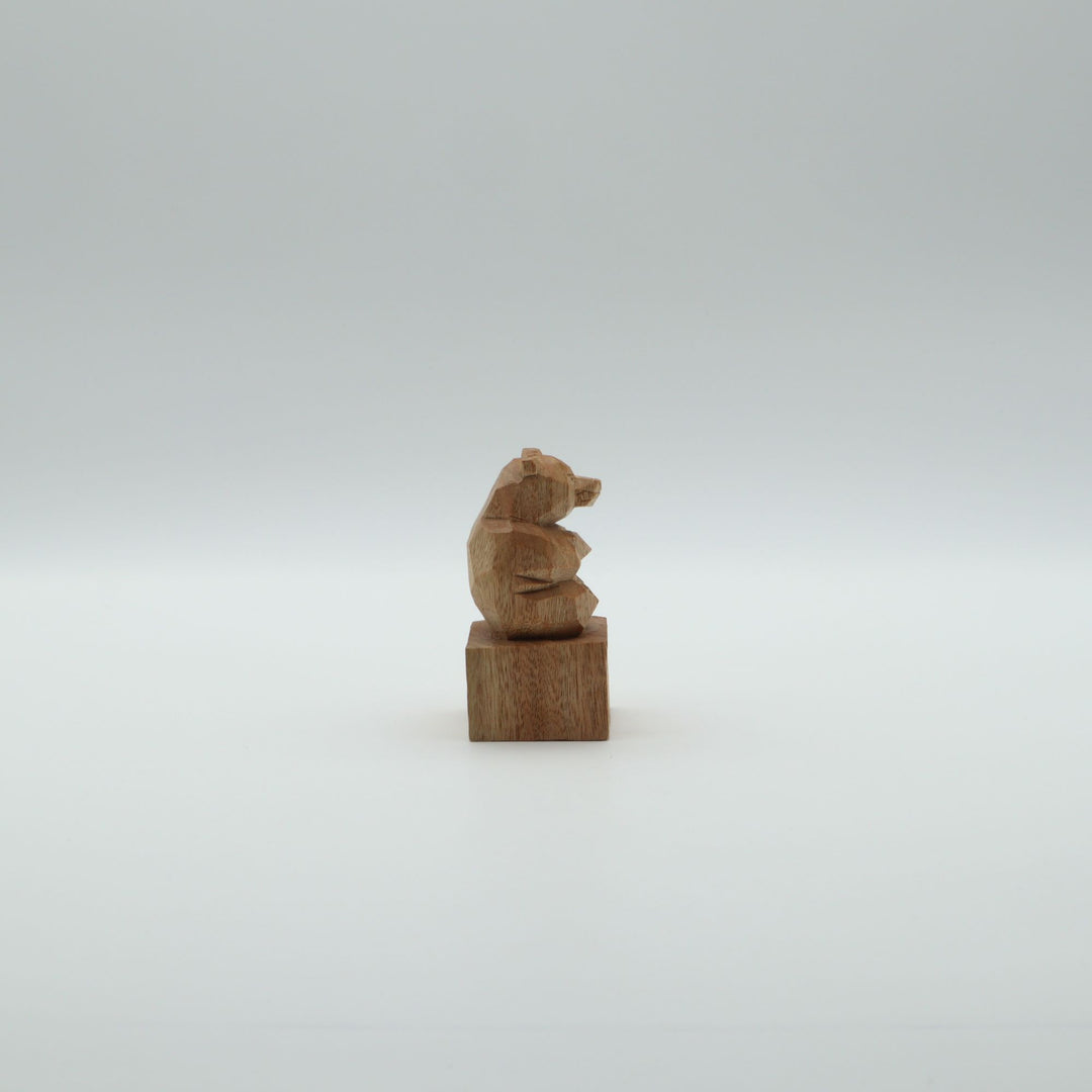 あぐらくま