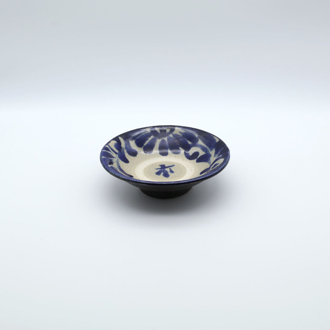 沖縄のやちむん　横田窯 5寸皿　蛇の目