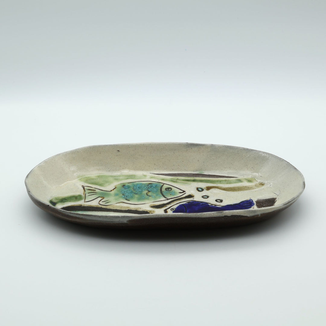 工房エクレシアのオーバル皿　魚