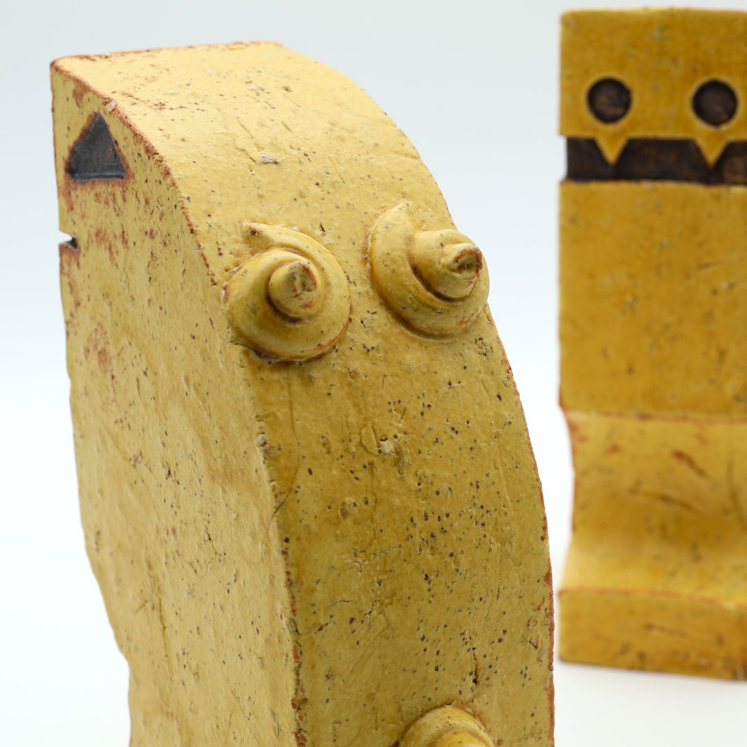 陶factory509のシーサーブックスタンド　黄色　