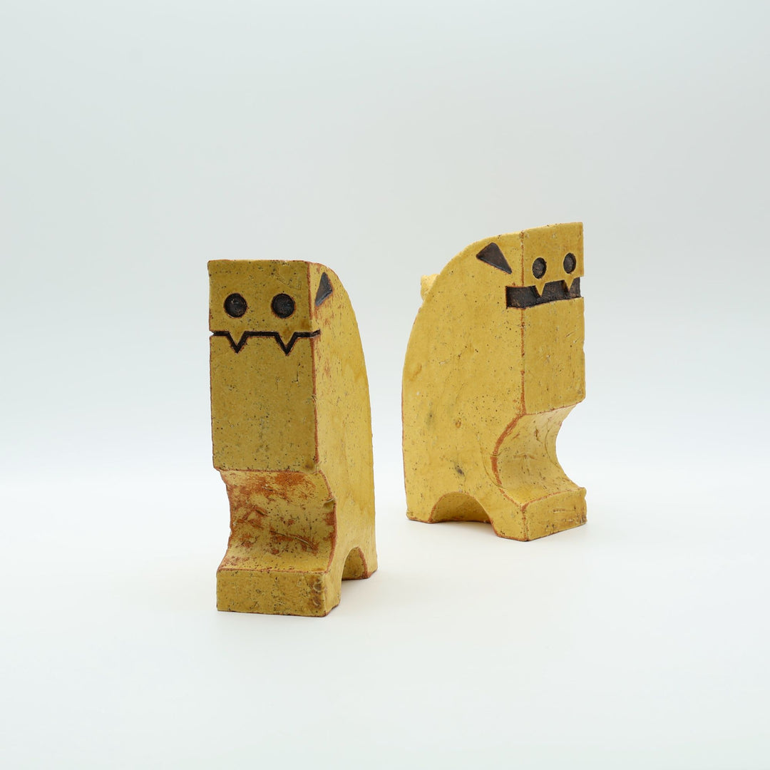 陶factory509のシーサーブックスタンド　黄色　