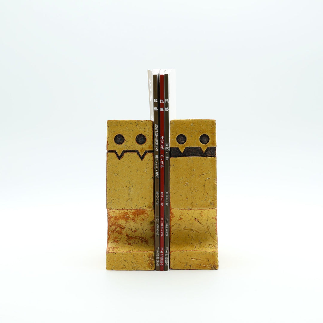 陶factory509のシーサーブックスタンド　黄色　