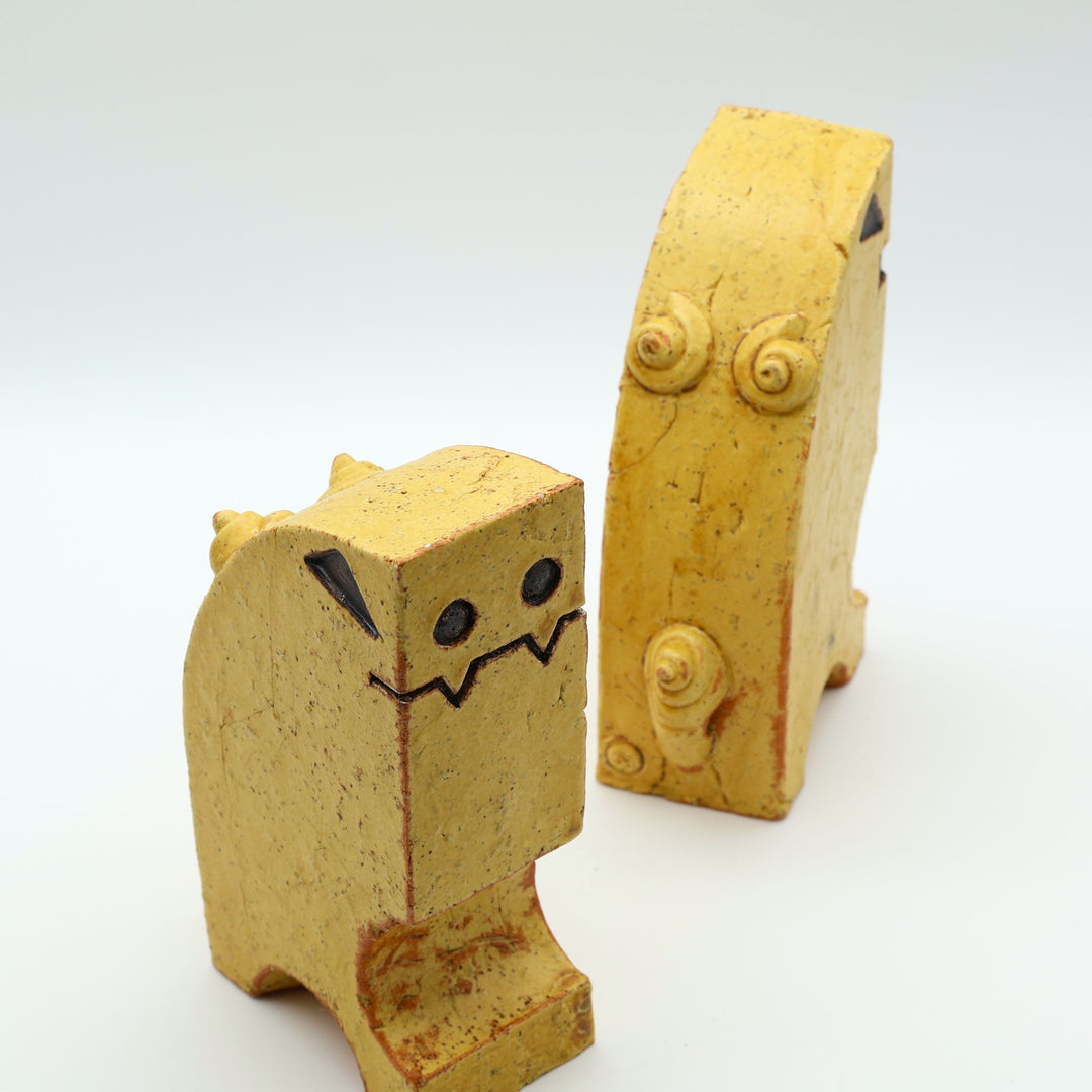陶factory509のシーサーブックスタンド　黄色　
