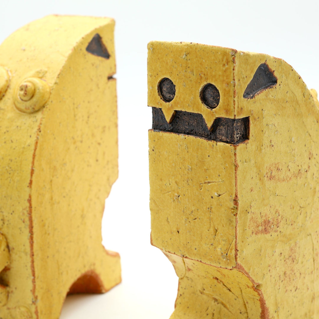 陶factory509のシーサーブックスタンド　黄色　