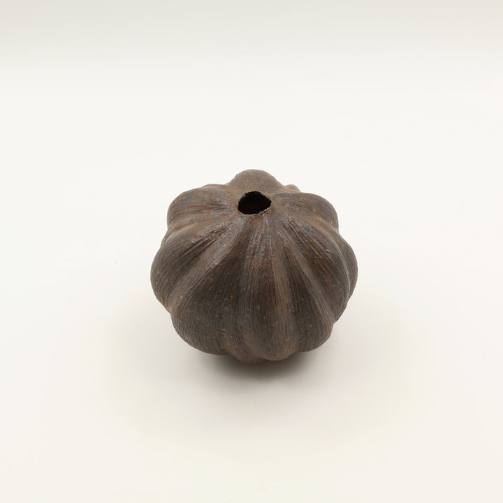 鉄釉一輪挿し　M46