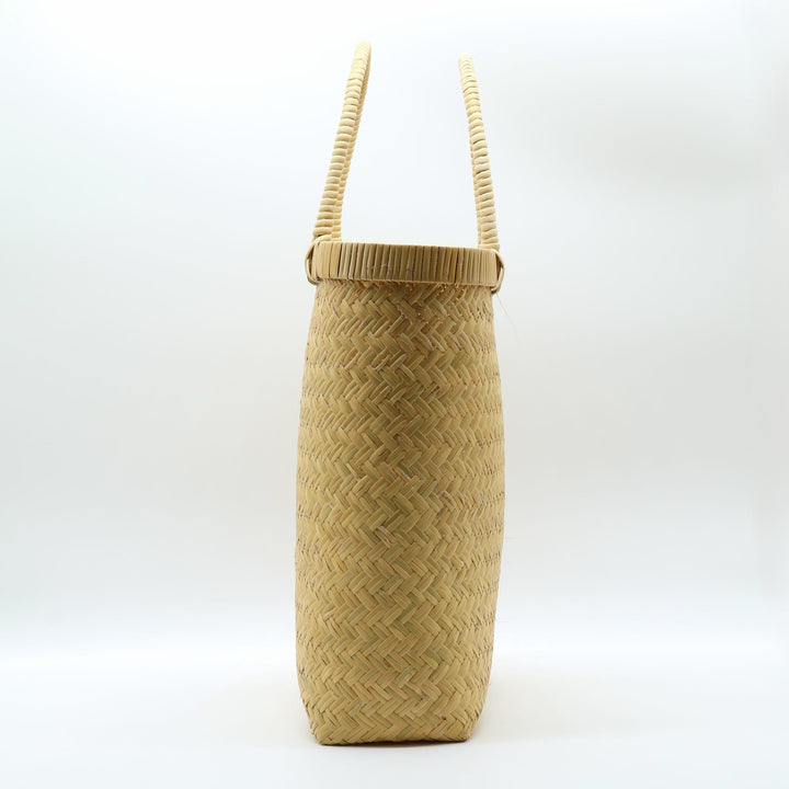 岩手県二戸郡一戸町  鳥越スズ竹かごバッグ