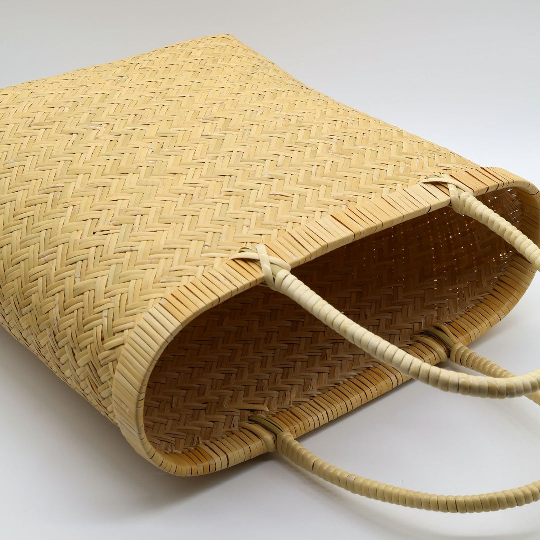 岩手県二戸郡一戸町  鳥越スズ竹かごバッグ