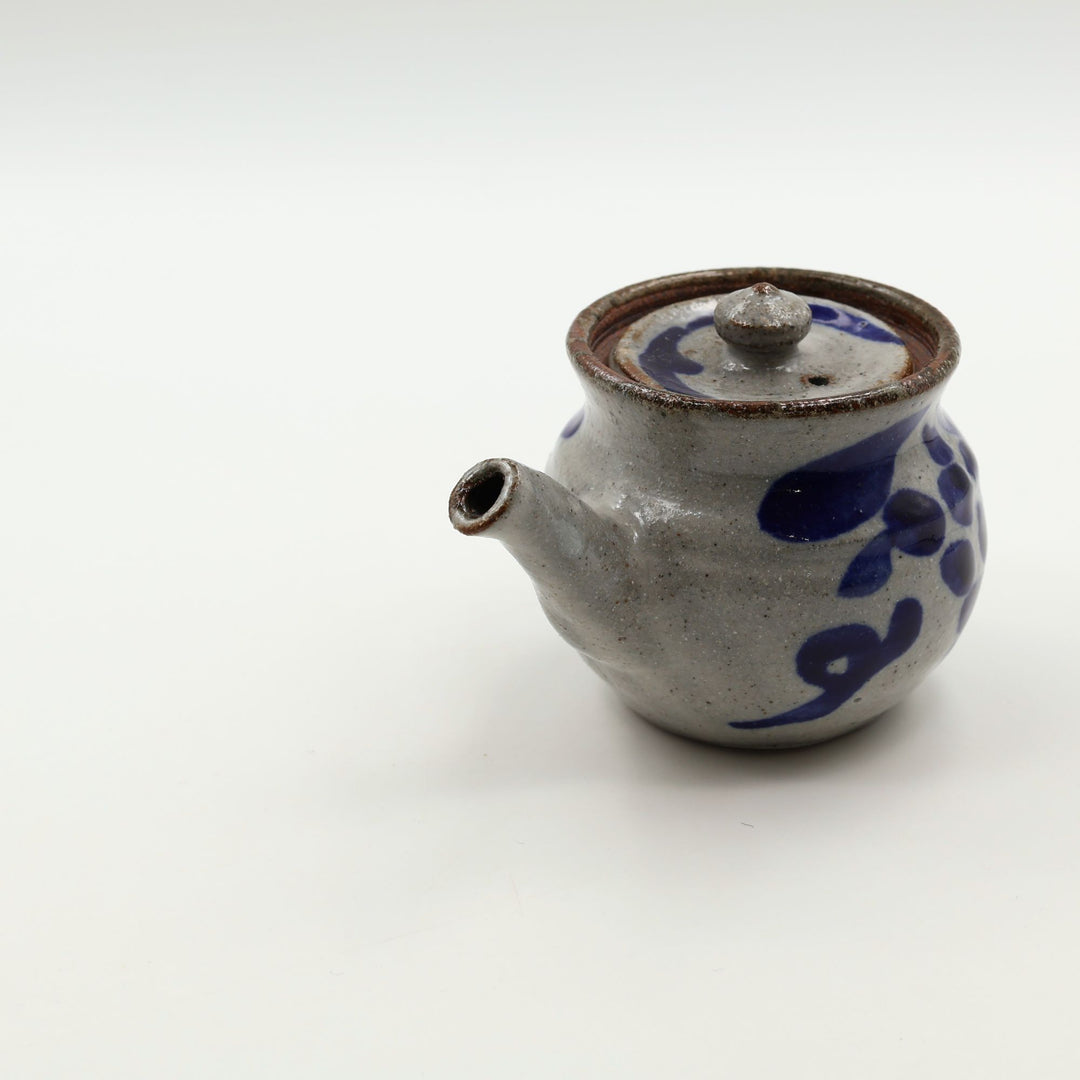 工房エクレシア　醤油さし　ぶどう柄　　おきなわのやちむん