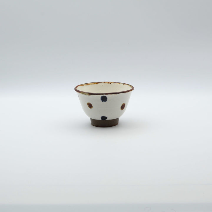 竹富島のやちむん　アトリエ五香屋 くみだし (湯呑み)  ドット