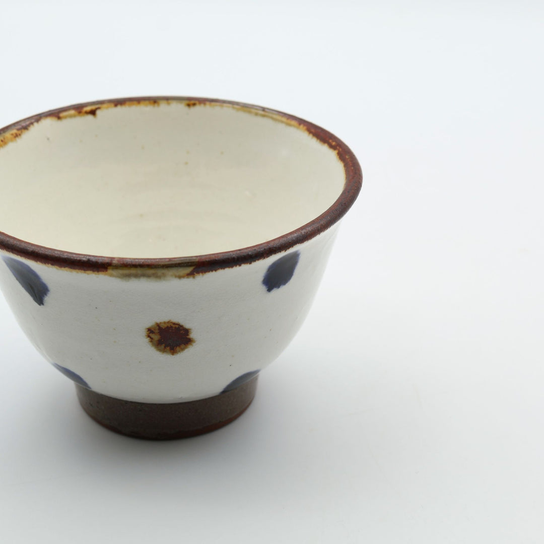 竹富島のやちむん　アトリエ五香屋 くみだし (湯呑み)  ドット