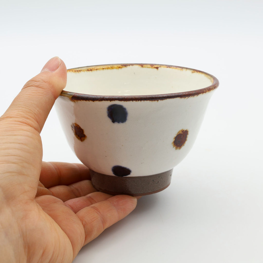 竹富島のやちむん　アトリエ五香屋 くみだし (湯呑み)  ドット