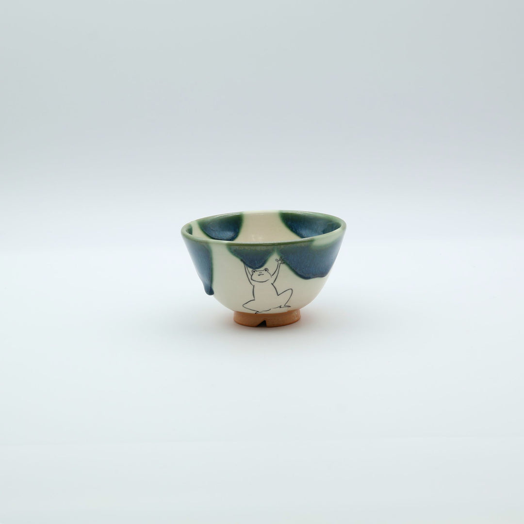 織部釉とカエルのイラストが印象的な、深めの萩焼お茶碗・小鉢（楓窯・小野沙織作）